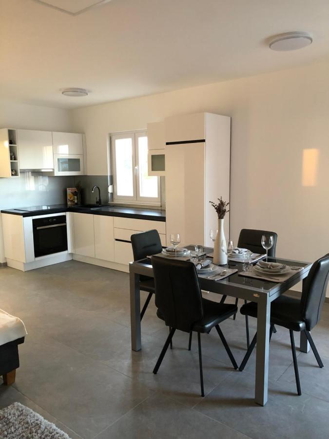 Apartments Villa Prima Privlaka  Exteriér fotografie